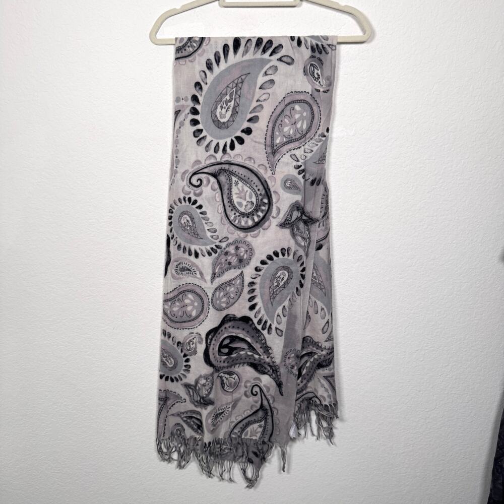 Nordstrom Womens Scarf Wool Cashmere Fringe 70 X 28 Paisley Gray